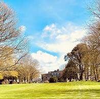 1 Courtyard Cottage With hot tub and Walled Garden