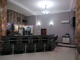 Royal Gibson Hotel Ltd