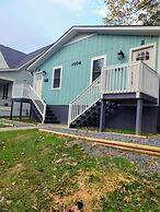 Renovated 2 Bed Walltown Home Walk to Duke B