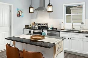 Recently Renovated Chic Durham Farmhouse