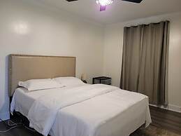 Renovated 2 Bed Walltown Home Walk to Duke A