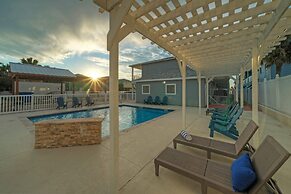 Chic 2BR Coastal Condo Shared Pool Near the Beach Envy the Adventure