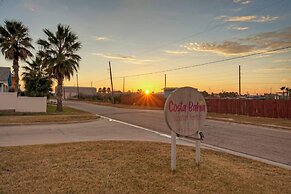 Chic 2BR Coastal Condo Shared Pool Near the Beach Envy the Adventure