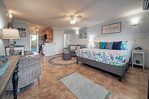 2 Condos in Beachfront Complex Pool Pickleball Bubbly Blew Seaside Ble