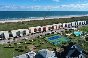 2 Condos in Beachfront Complex Pool Pickleball Bubbly Blew Seaside Ble