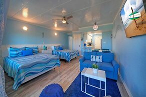 2 Condos in Beachfront Complex Pool Pickleball Bubbly Blew Seaside Ble