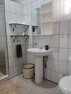 Roche Kerlan Apartments