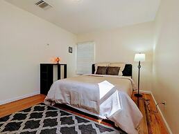 Convinient Location in Los Angeles