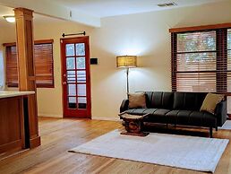 Convinient Location in Los Angeles