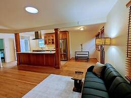 Convinient Location in Los Angeles