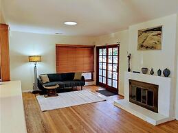 Convinient Location in Los Angeles