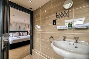 Allandale ApartHotel