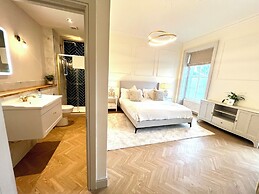 Allandale ApartHotel