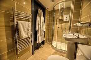 Allandale ApartHotel