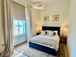 Allandale ApartHotel