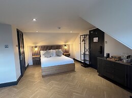 Allandale ApartHotel