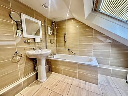 Allandale ApartHotel