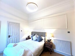 Allandale ApartHotel