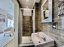 Allandale ApartHotel