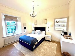 Allandale ApartHotel