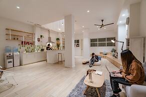 Wecozy Hanoi - Railway Side, The Old Quarter