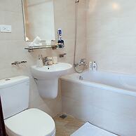 Wecozy Hanoi - Railway Side, The Old Quarter