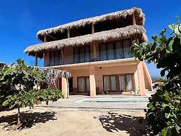 Casa Mateo Puerto Escondido