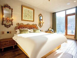 Shangzhi Qushe Resort Hotel