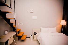 Naju Duplex Residence Hotel