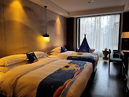 Longquan Jinsha Hotspring Hotel