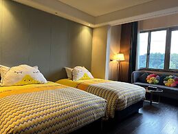 Longquan Jinsha Hotspring Hotel