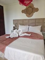Kite And Dreaming Hotel