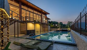 Amarjas Mountain Crest Villa