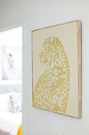 StayAU Leisure 2BR Modern CBD Apt