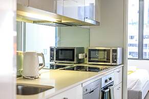 StayAU Leisure 2BR Modern CBD Apt