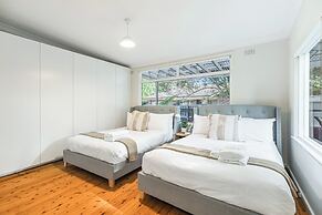StayAU 4BRM Charming Home in Mt Colah