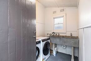 StayAU 4BRM Charming Home in Mt Colah