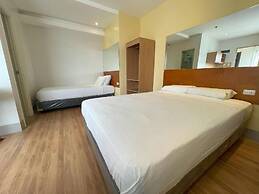 Almond Suites by Hiverooms