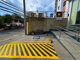 Almond Suites by Hiverooms