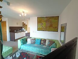 Apartmentsleeps5-balcony-petfriendly-aoarena-heatonpark-onstreetparkin