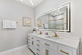 5014 Tideview Circle #9