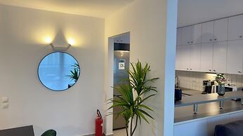 Minimalist 2Bedroom Apartment with Balcony in the heart of Athens