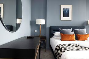 Stylish 2-bed flat in New Town