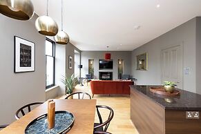 Stylish 2-bed flat in New Town