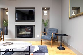 Stylish 2-bed flat in New Town