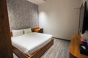 Enjoy Apartment Hotel