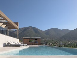 Luxurious Villa Dias With Tennis Court by Estia