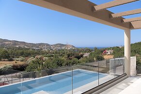 Luxurious Villa Dias With Tennis Court by Estia