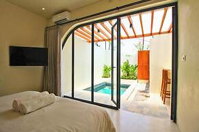 Esha Private Pool Villas by AGATA