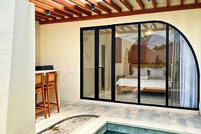 Esha Private Pool Villas by AGATA